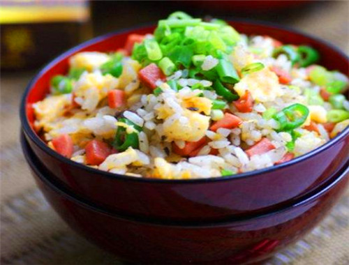 锅庐一碗炒饭