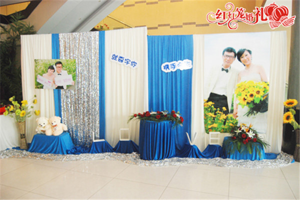红灯笼婚庆加盟