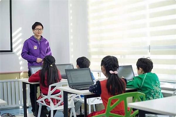 酷丁鱼少儿编程