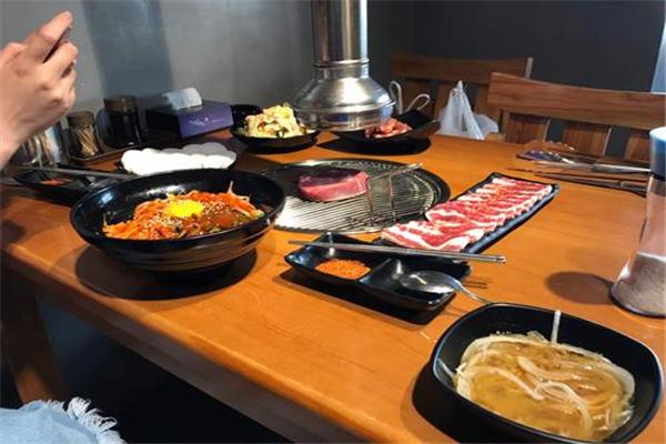 炎流岛炭火烧肉