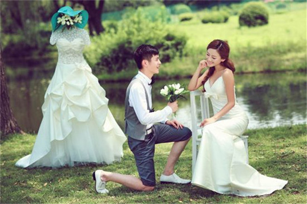 情订奇缘婚纱摄影加盟