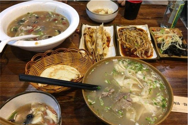 卅三爷名小吃