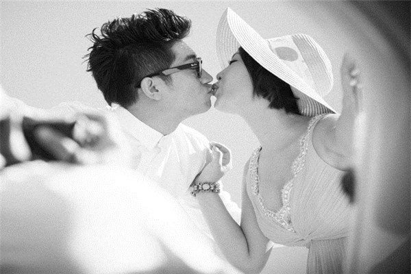 三段锦婚纱摄影加盟