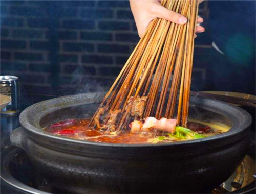 巴山味庄李记砂锅串串香