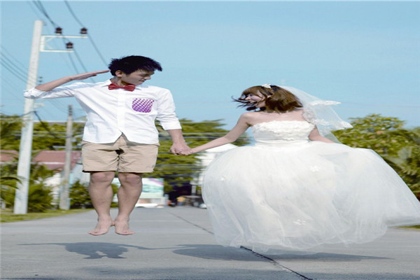 花溪恋婚庆加盟