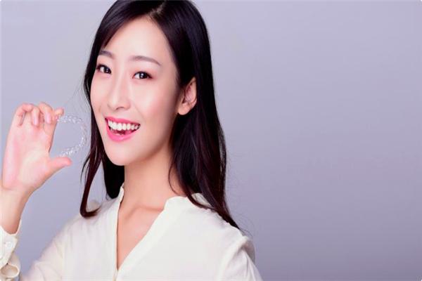 美立刻隐形矫治加盟