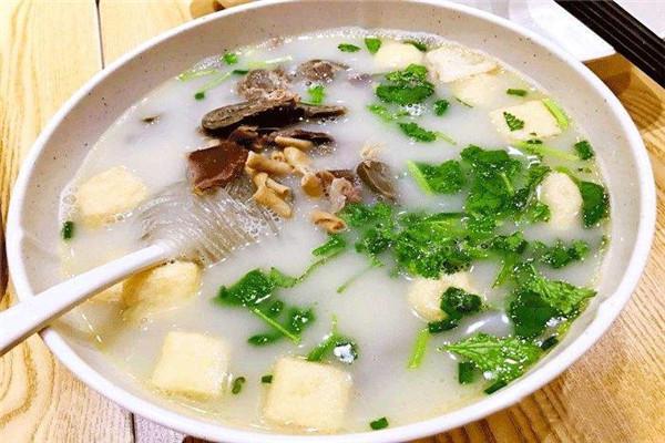 来一碗鸭血粉丝汤