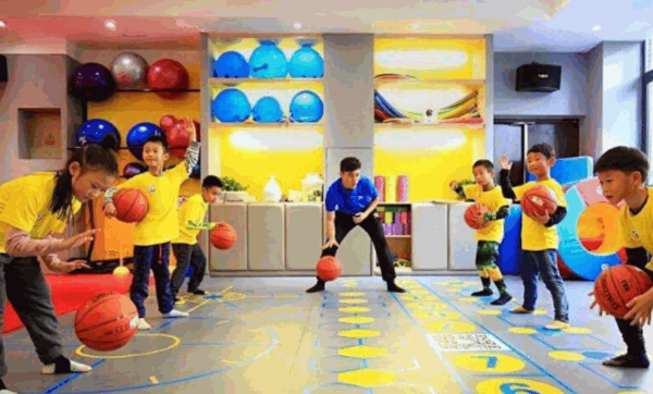 Vvkids少儿体能中心