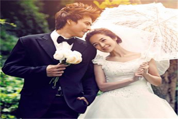 情系一生婚纱摄影加盟