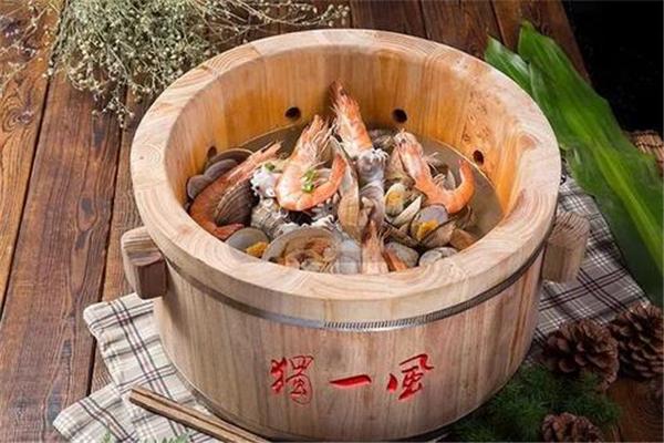 独一风木桶火锅