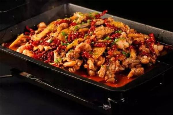 蛙宝厨铁锅牛蛙香锅