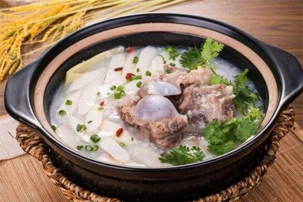江川右现熬粥