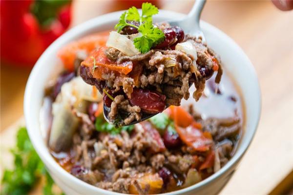 吉东家炝锅卤肉饭