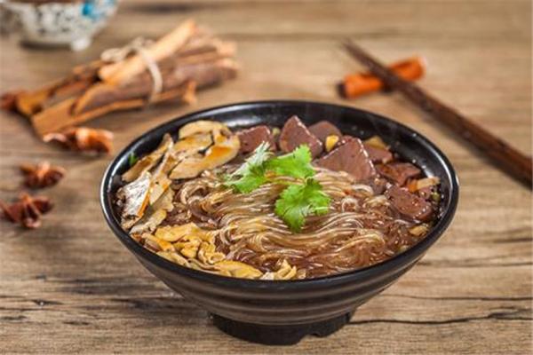鸭得堡鸭血粉丝汤