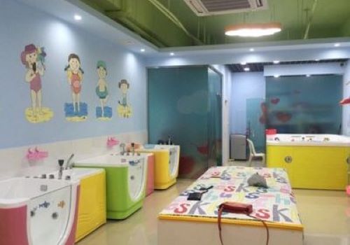 妈宝忧婴幼儿游泳加盟