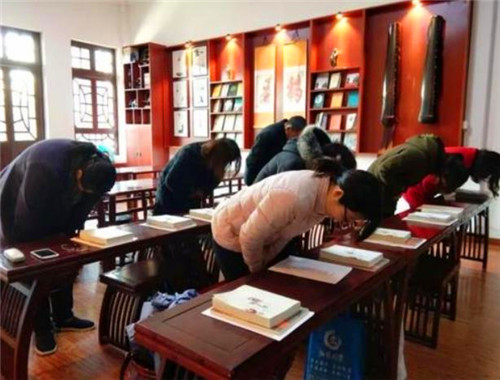 泓德国学馆