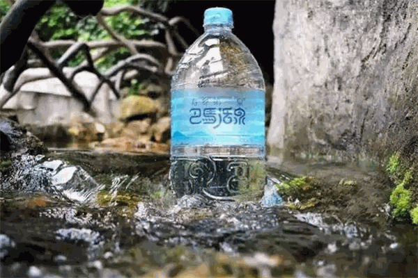 巴马活泉矿泉水