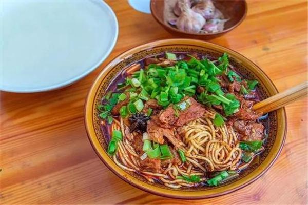 穆兰合牛肉面