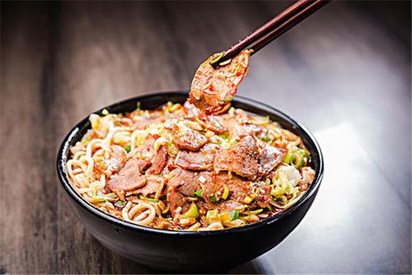 穆兰合牛肉面