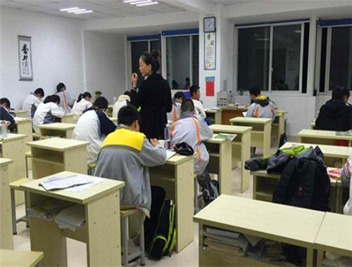 澳华宇教育