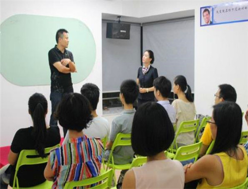 龙泰教育