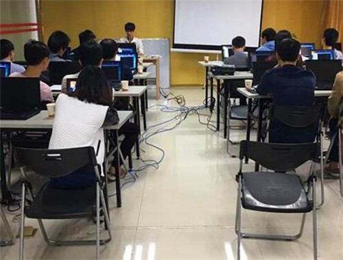 飞鹰教育