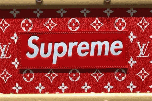 supreme服饰