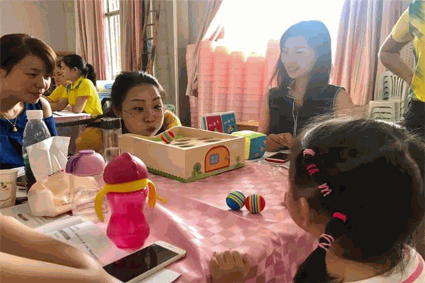 卡卡幼儿情商力