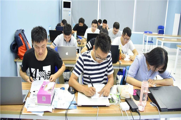 合力向上教育