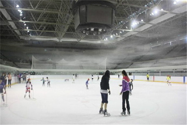 华星青少年冰上运动中心