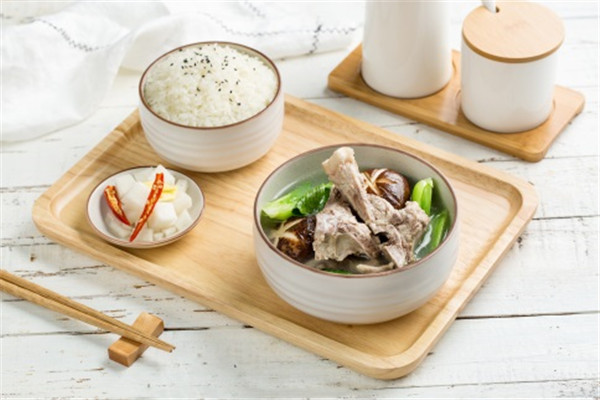 请尚座骨头饭
