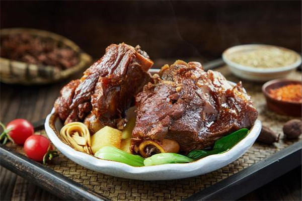 请尚座骨头饭