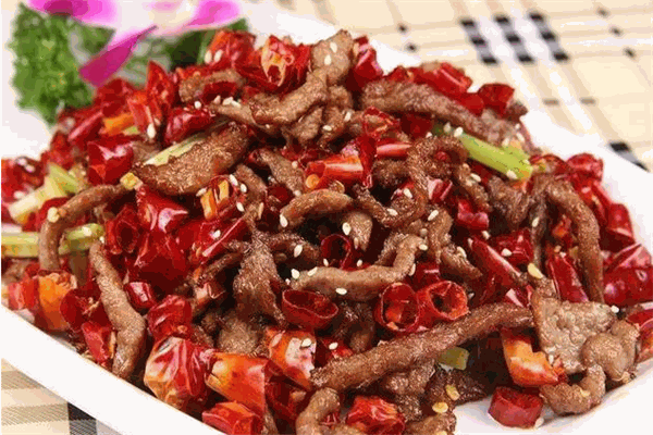 马记麻辣牛肉香锅