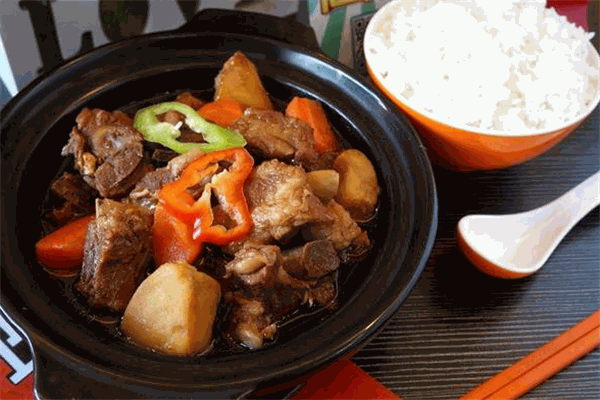 碗留香黄焖鸡米饭