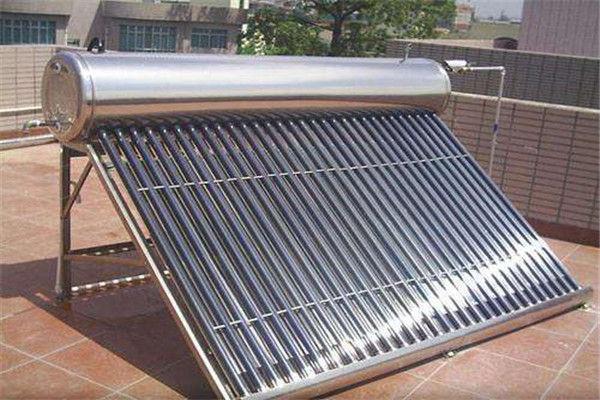 彩虹雨太阳能热水器