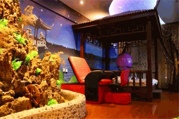 天地情主题酒店