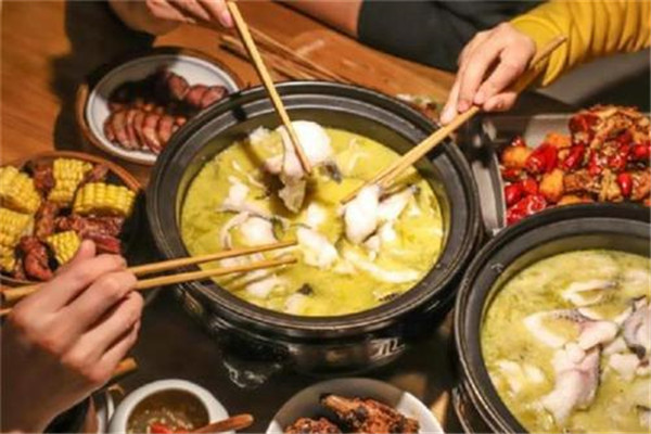 九锅一堂中餐