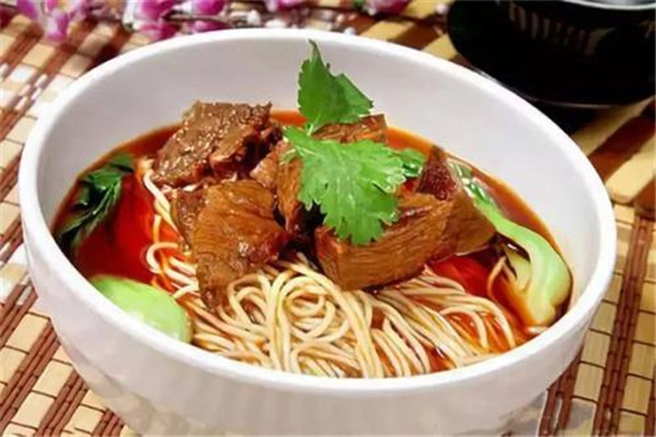 伊兰特牛肉面