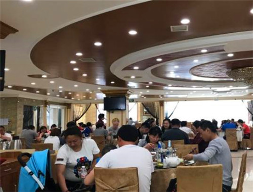 饼中王