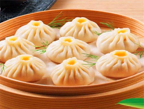 牛牛灌汤包