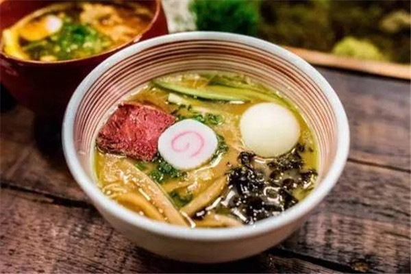 金龙鸡汤刀削面