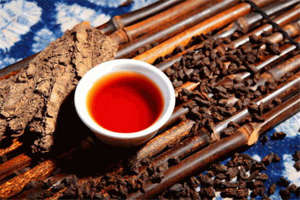 茶怪张
