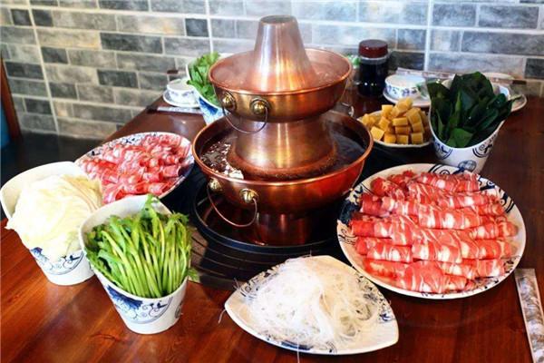 小郡肝串串香火锅