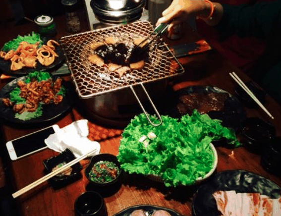 原始泥炉烤肉