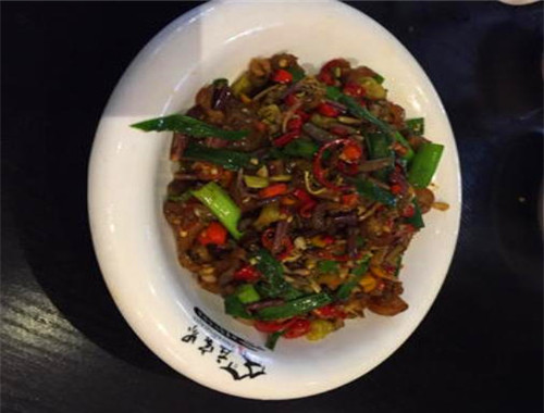 庄家界湘菜店