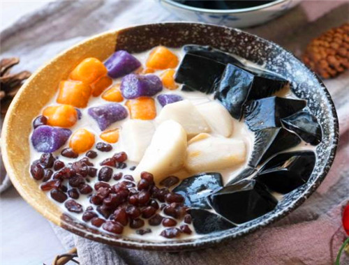 阿豆与仙草甜品