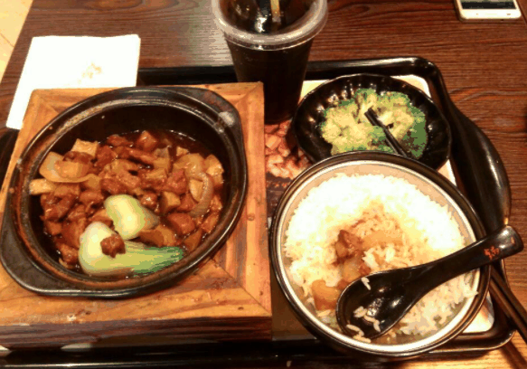 锅先森台湾卤肉饭