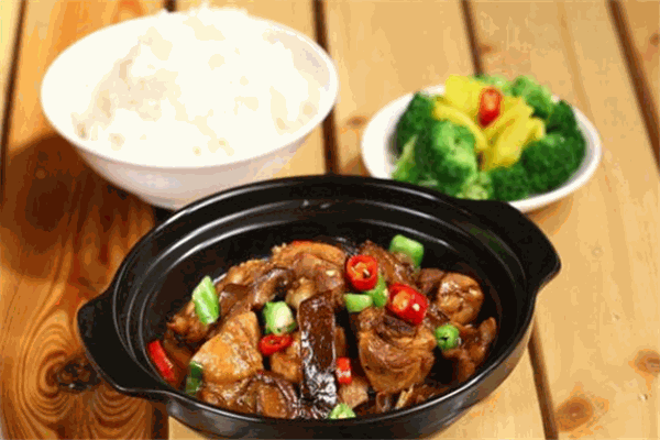 非得请黄焖鸡米饭