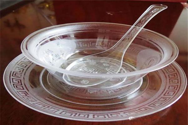艾特一次性水晶餐具