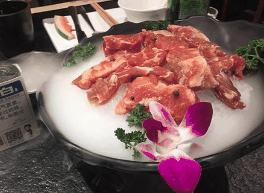 花样美腩牛腩火锅